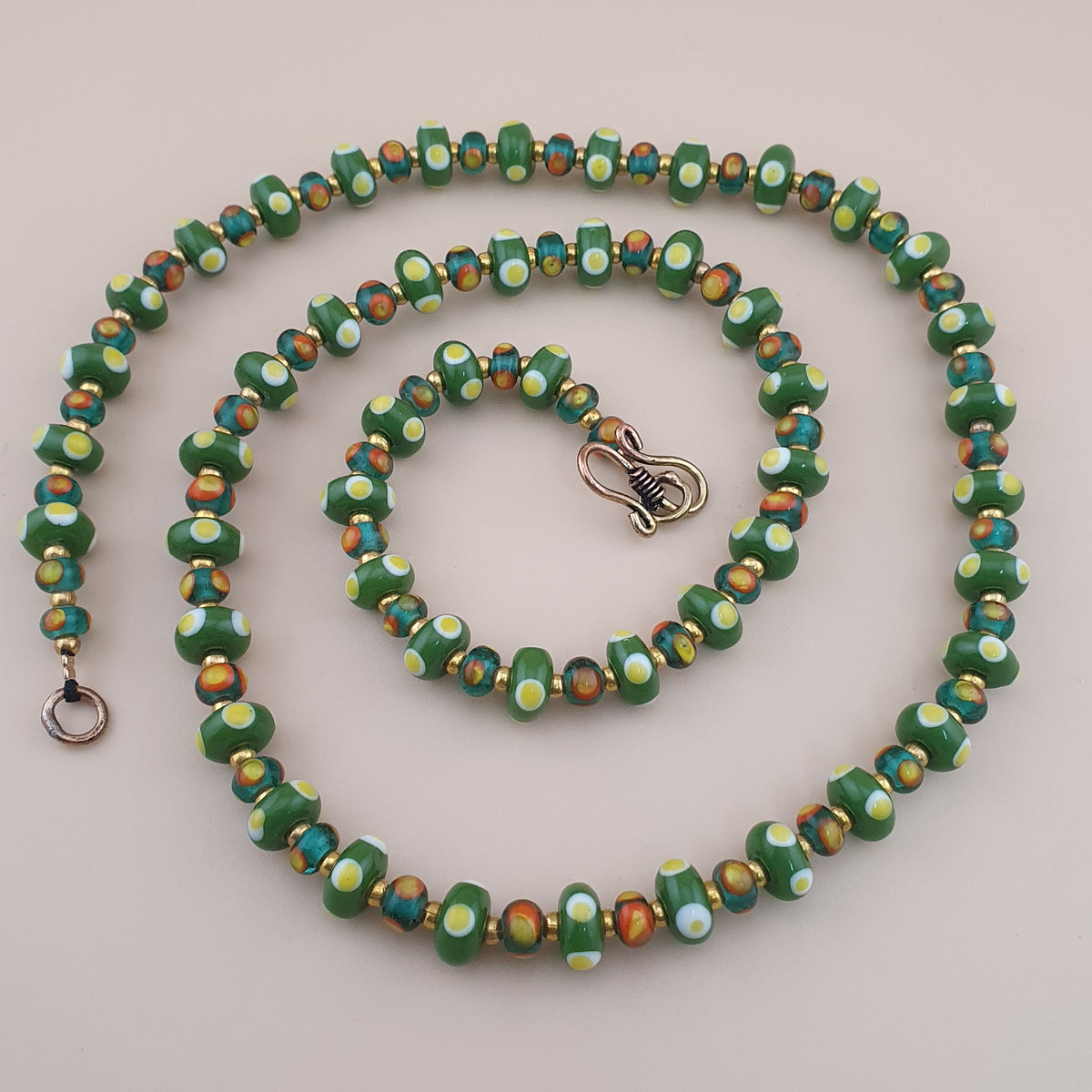 Vintage Tiny Venetian Style Tire Shape Eyes Glass Beads Necklace