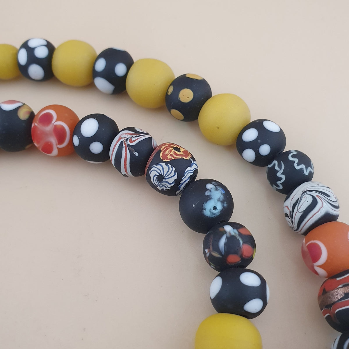 Halskette im venezianischen Vintage-Stil mit Glasperlenmix
