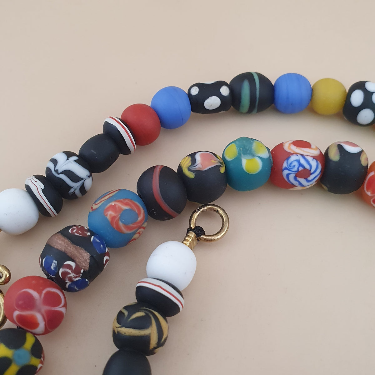 Halskette im venezianischen Vintage-Stil mit Glasperlenmix