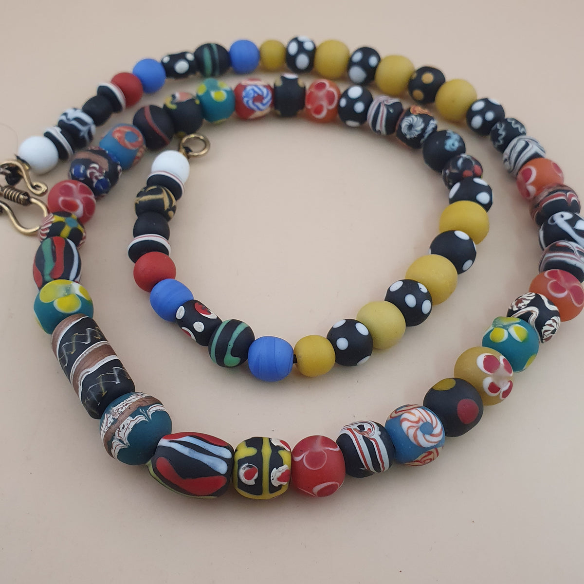 Halskette im venezianischen Vintage-Stil mit Glasperlenmix