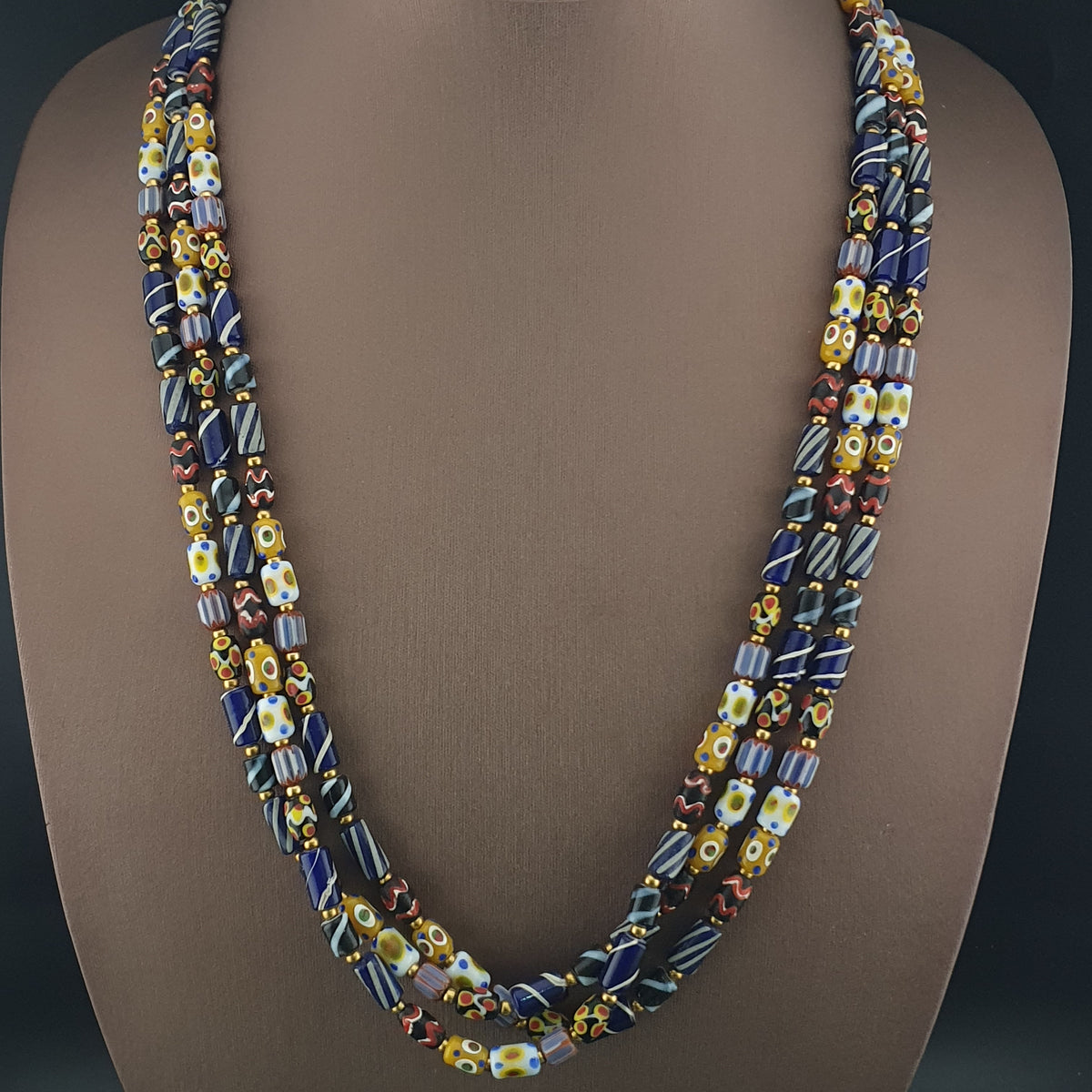 Collier en perles de verre mélange d'yeux et rayures, style vénitien vintage