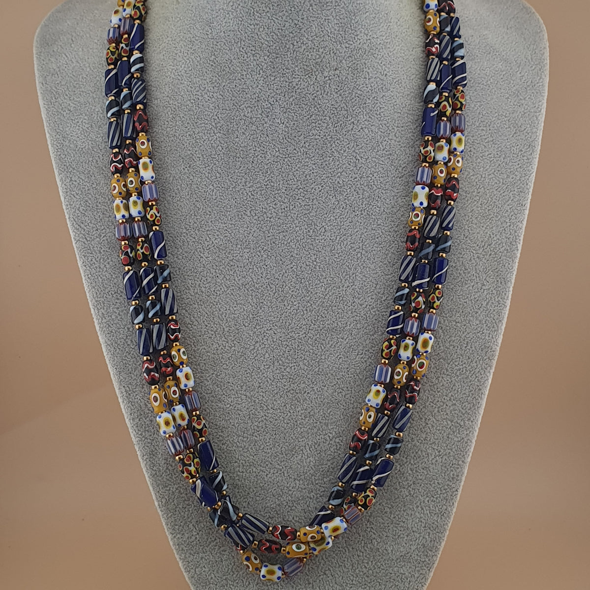 Collier en perles de verre mélange d'yeux et rayures, style vénitien vintage