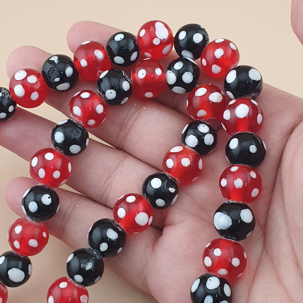 Vintage Venetian Style Dotted Red & Black Glass Beads Necklace Strand