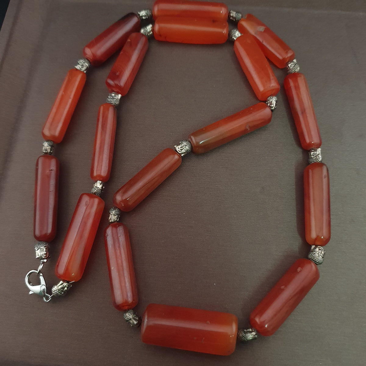 Vintage Afrikanische Karneol-Achat Röhrenförmige Perlen Halskette
