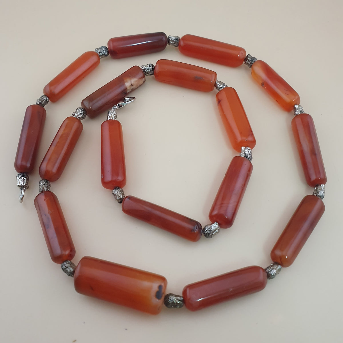 Vintage Afrikanische Karneol-Achat Röhrenförmige Perlen Halskette