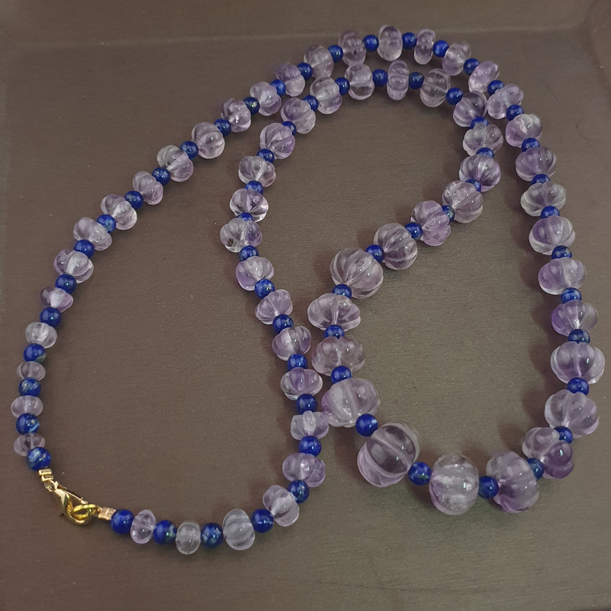Vintage Melonenform Lila Amethyst mit Lapislazuli Perlen Halskette