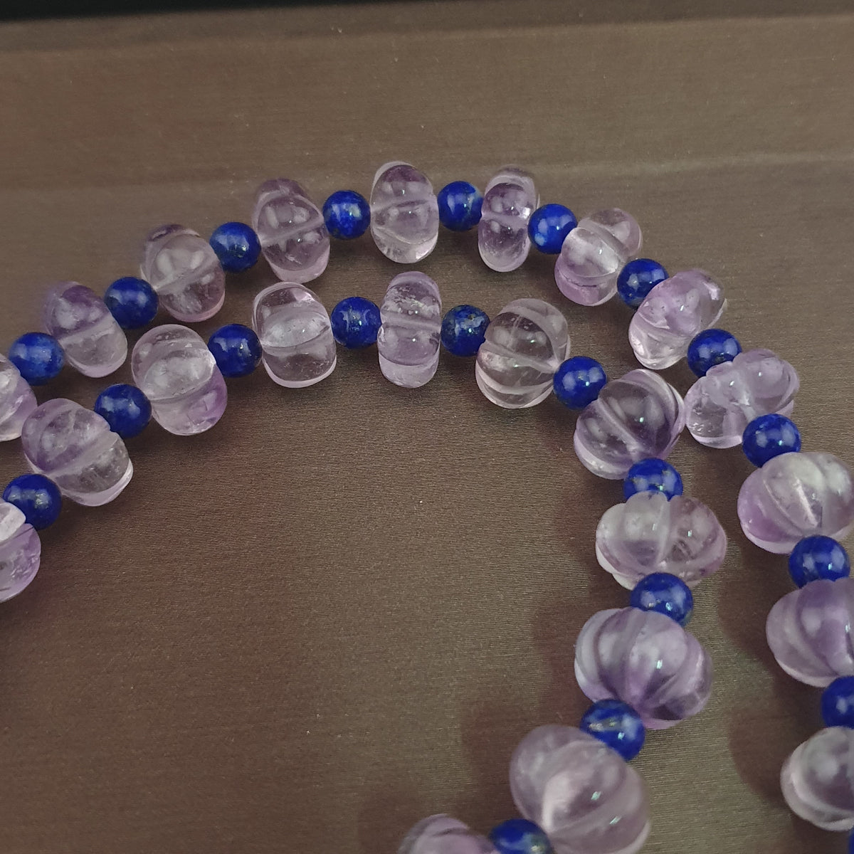 Vintage Melonenform Lila Amethyst mit Lapislazuli Perlen Halskette