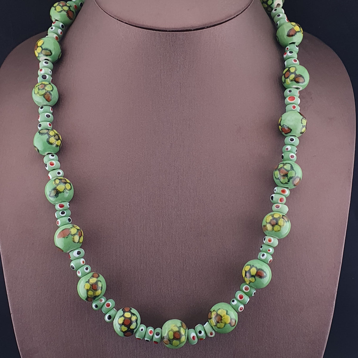 Vintage Venetian Style Skunk Eye Tire Shape & Floral Printed Glass Beads Necklace