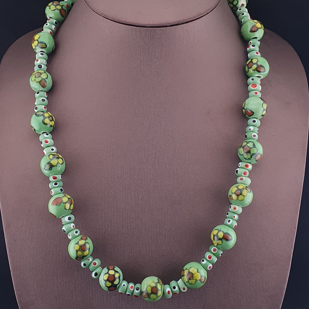 Vintage Venetian Style Skunk Eye Tire Shape & Floral Printed Glass Beads Necklace