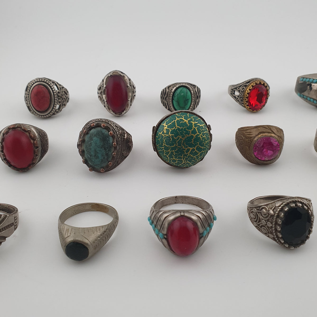 15 Mixed Vintage Rings Antique Style Brass Glass & Stone Collectible Ring Lot