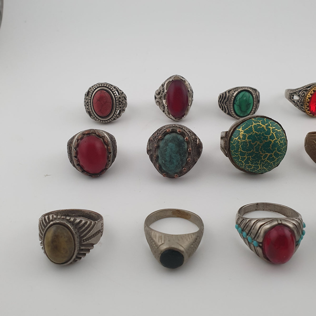 15 Mixed Vintage Rings Antique Style Brass Glass & Stone Collectible Ring Lot