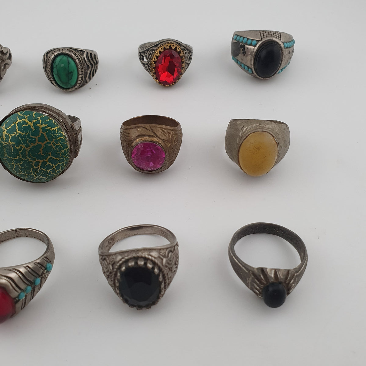 15 Mixed Vintage Rings Antique Style Brass Glass & Stone Collectible Ring Lot