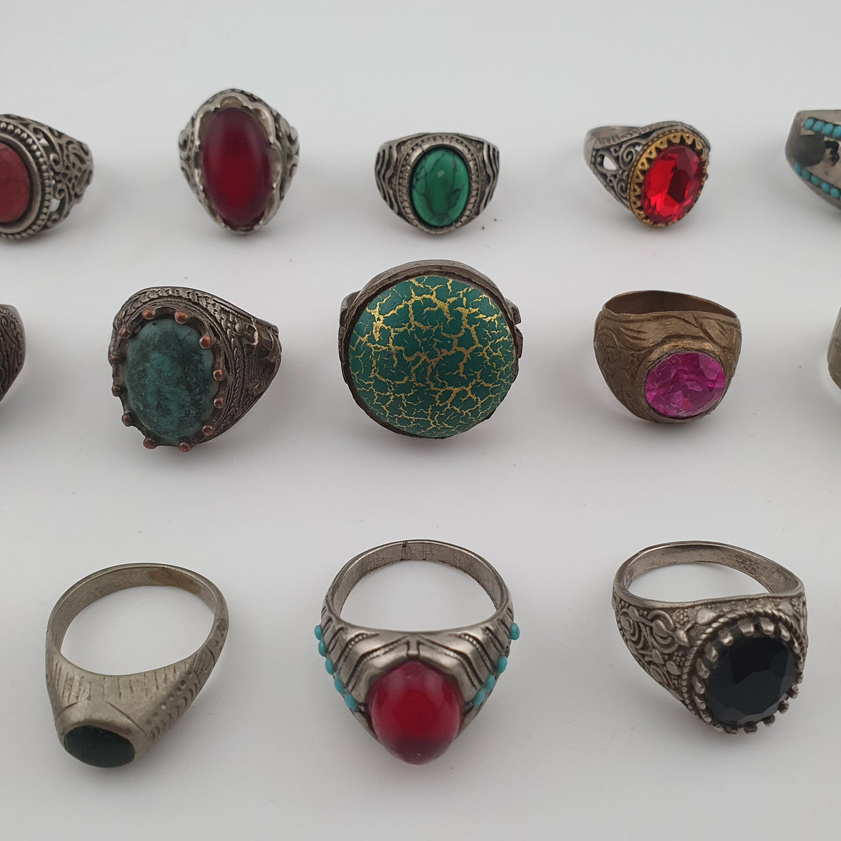 15 Mixed Vintage Rings Antique Style Brass Glass & Stone Collectible Ring Lot