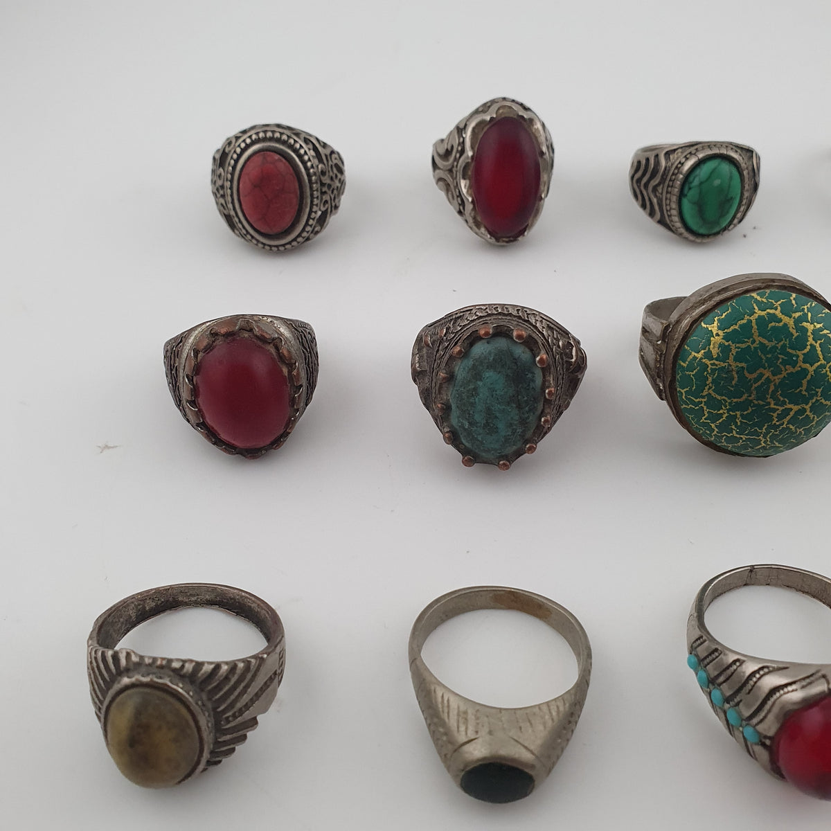15 Mixed Vintage Rings Antique Style Brass Glass & Stone Collectible Ring Lot