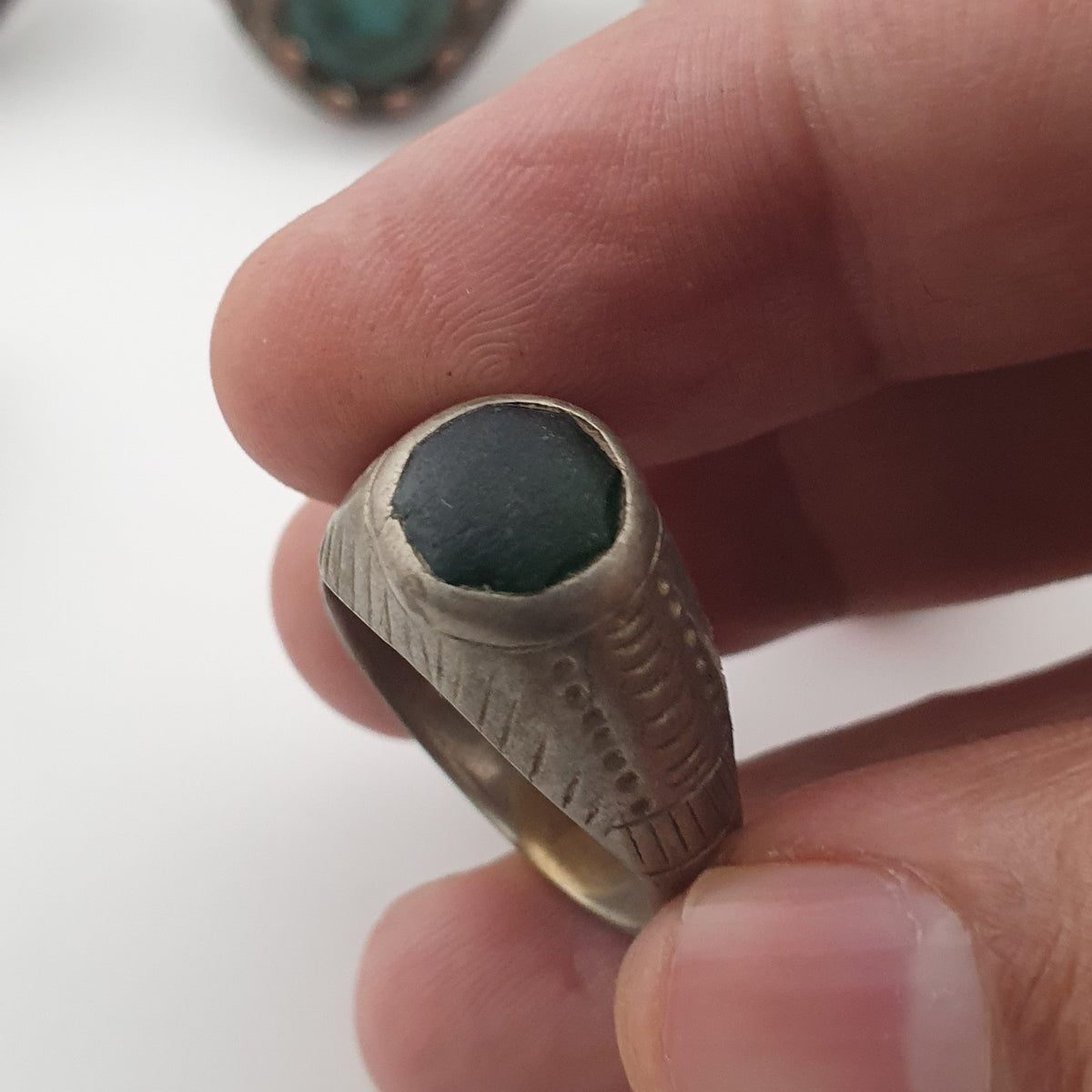 15 Mixed Vintage Rings Antique Style Brass Glass & Stone Collectible Ring Lot