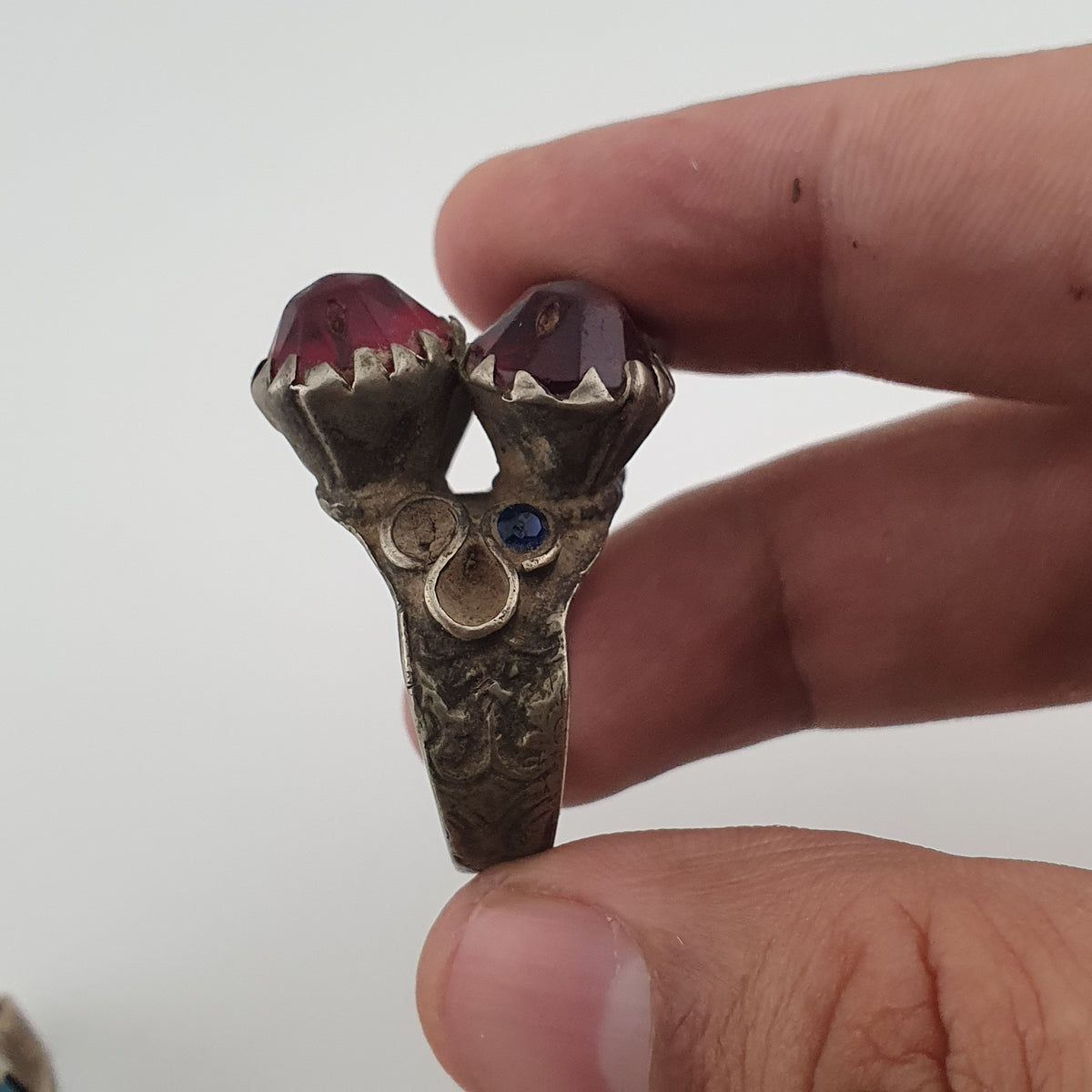 15 Rustic Brass Rings – Mixed Traditional Glass & Stone Ring Collection