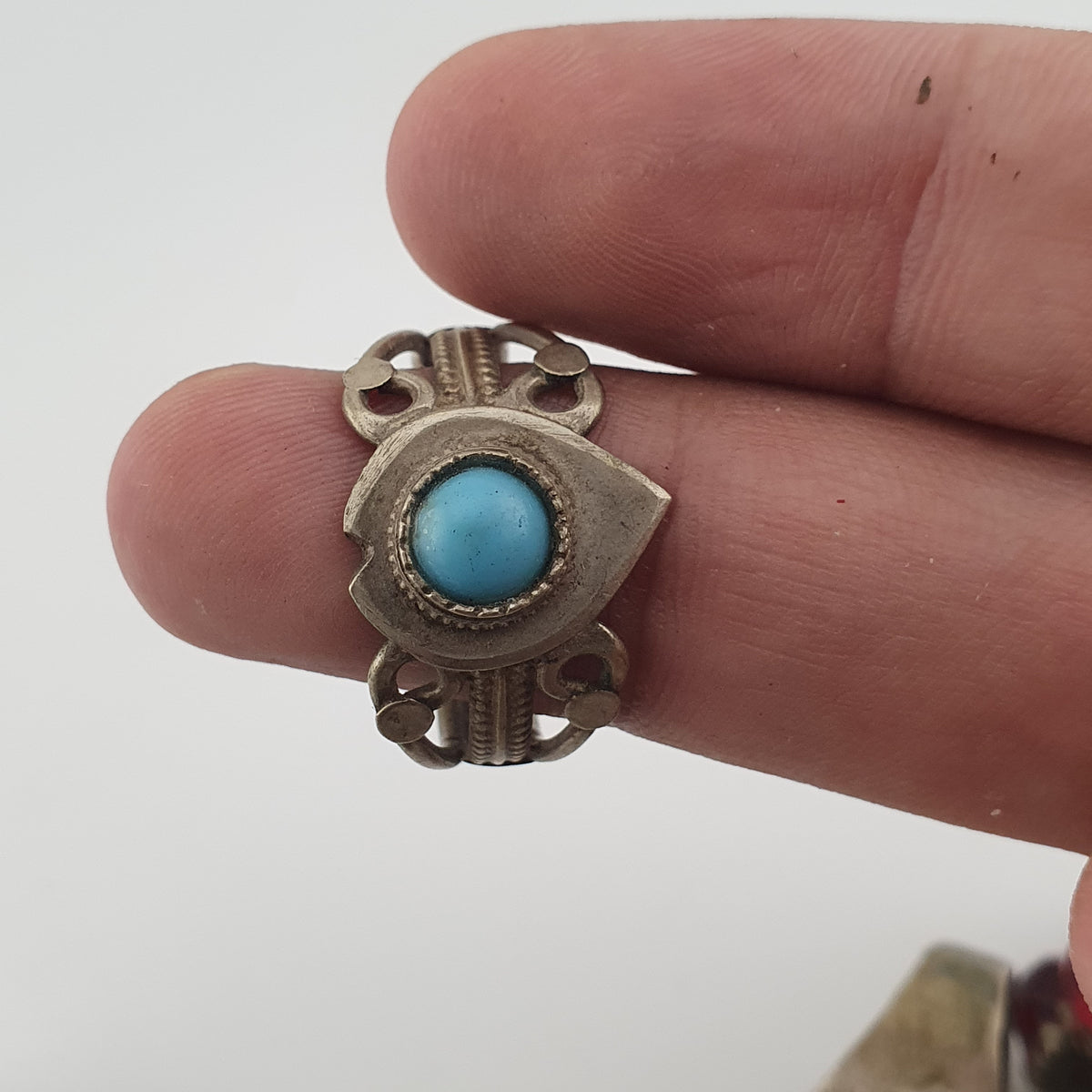 15 Rustic Brass Rings – Mixed Traditional Glass & Stone Ring Collection