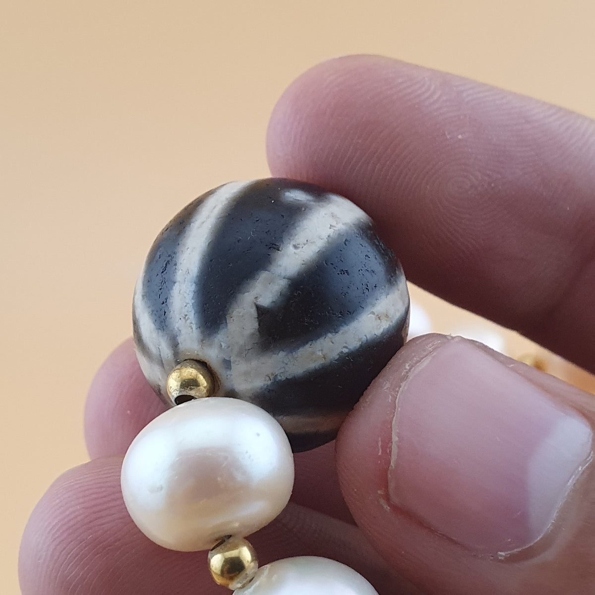 Vintage Himalayan Melon Design Dzi Bead With Authentic Pearls Bracelet