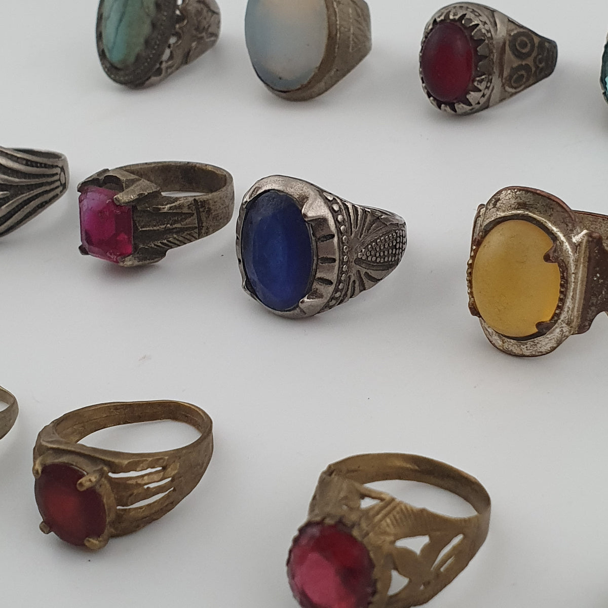 Old World Jewellery Collection 15 Mixed Brass Statement Rings