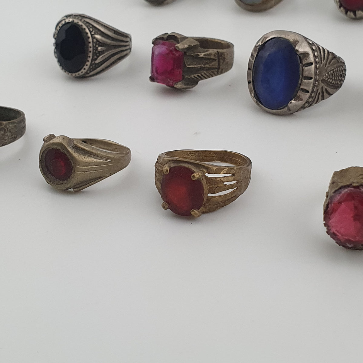 Old World Jewellery Collection 15 Mixed Brass Statement Rings