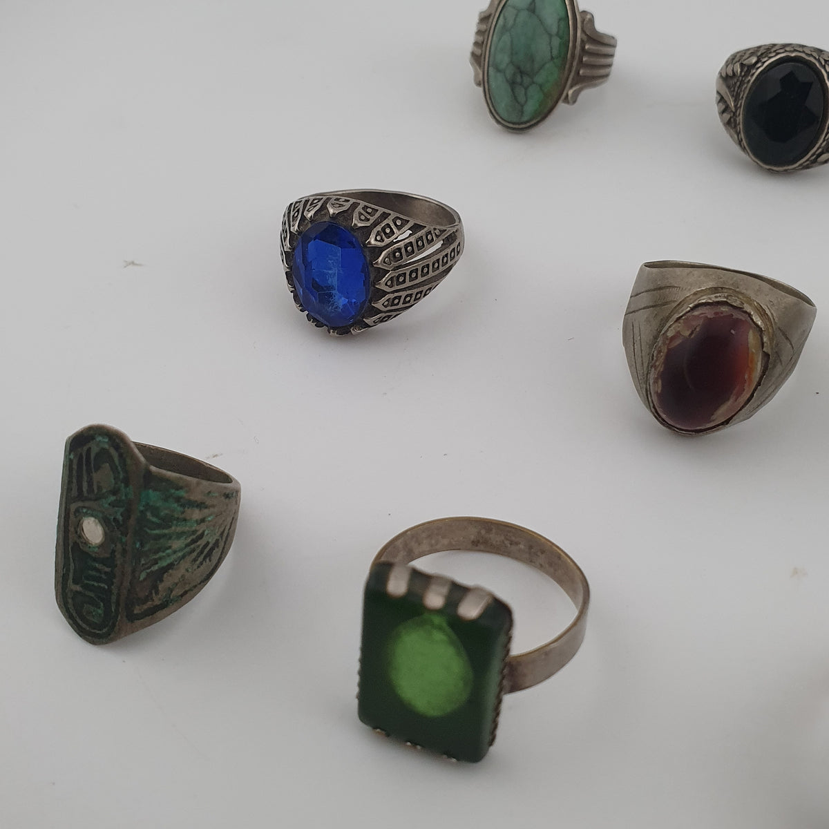 15 Old Fashioned Brass Rings Rustic Decorative Jewellery Lot