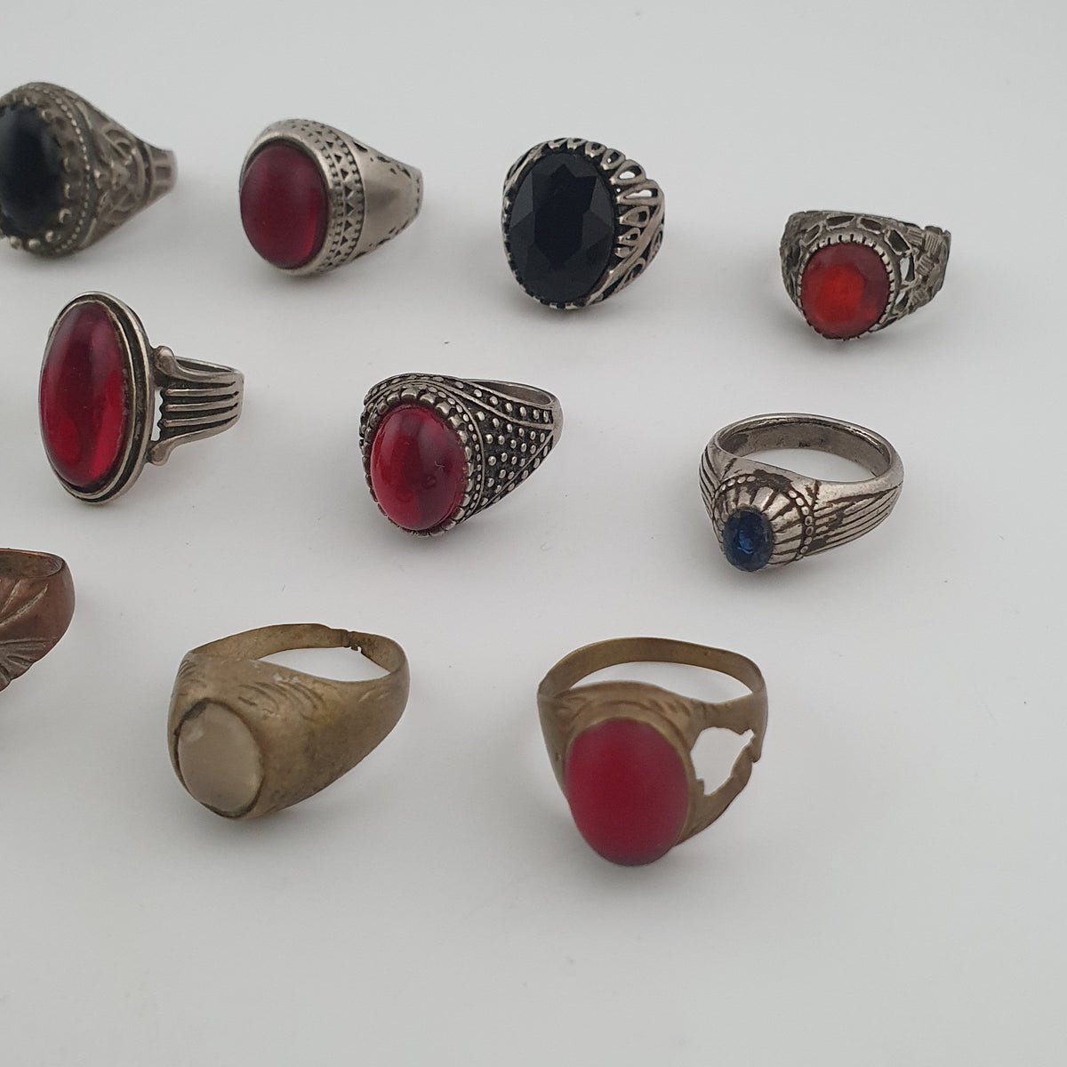 Traditional Brass Old World Treasure Rings 15  Jewellery Pieces