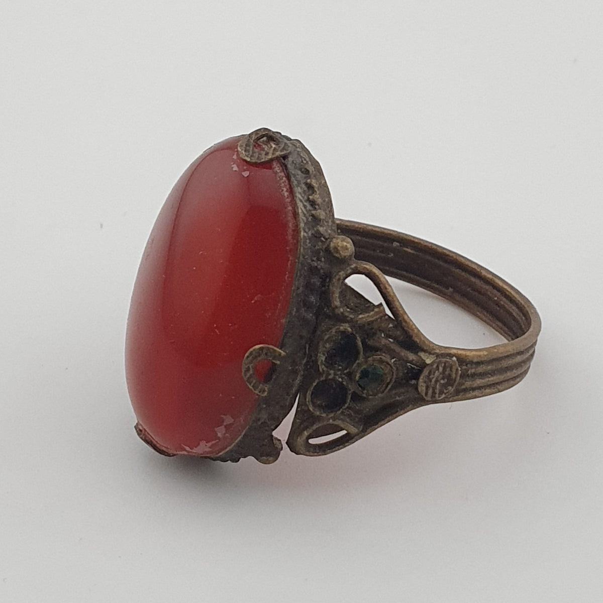 Amtique Handmade Brass & Agate Ring