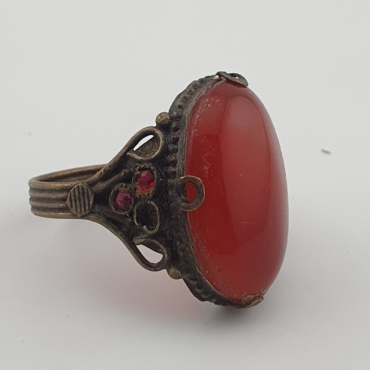Amtique Handmade Brass & Agate Ring