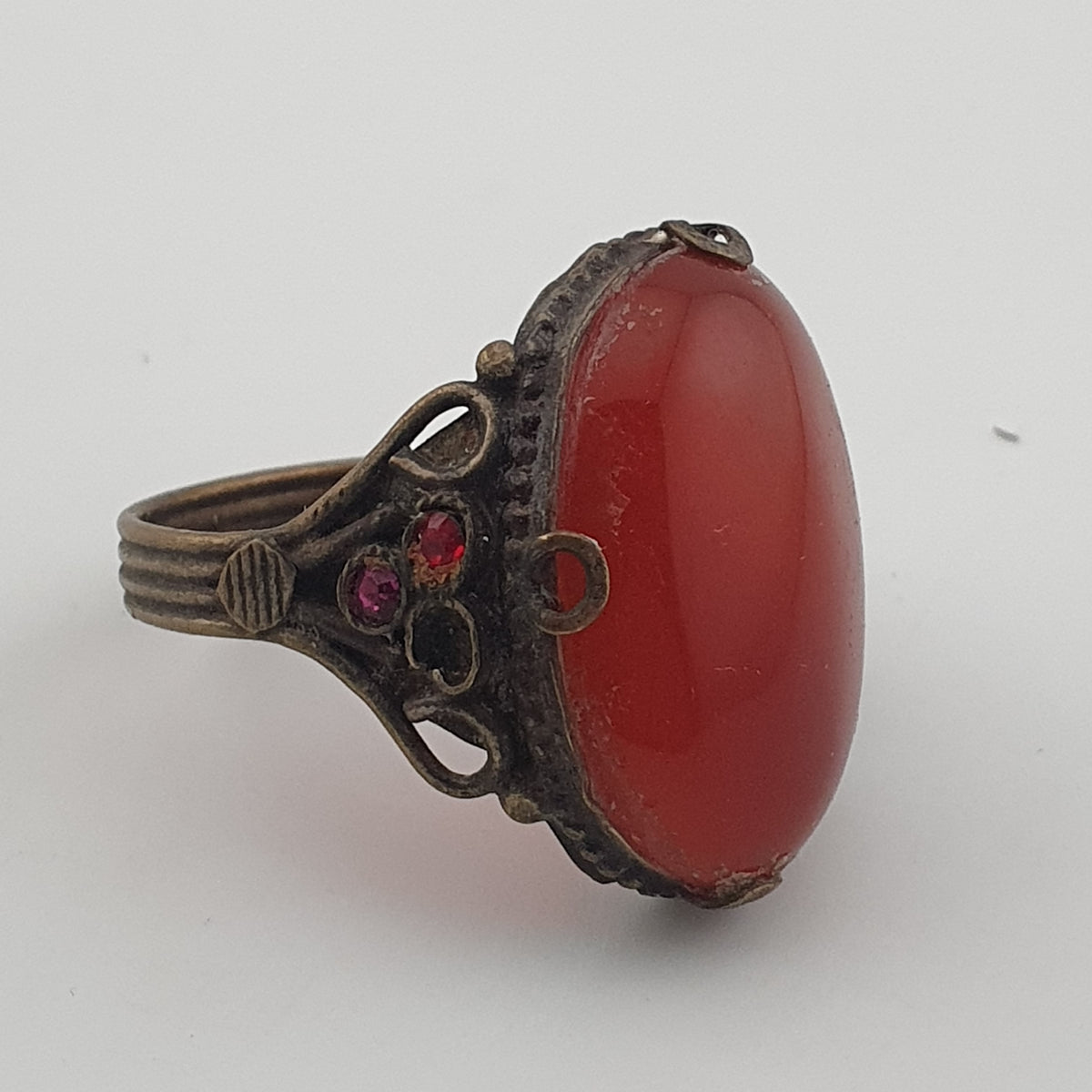 Amtique Handmade Brass & Agate Ring