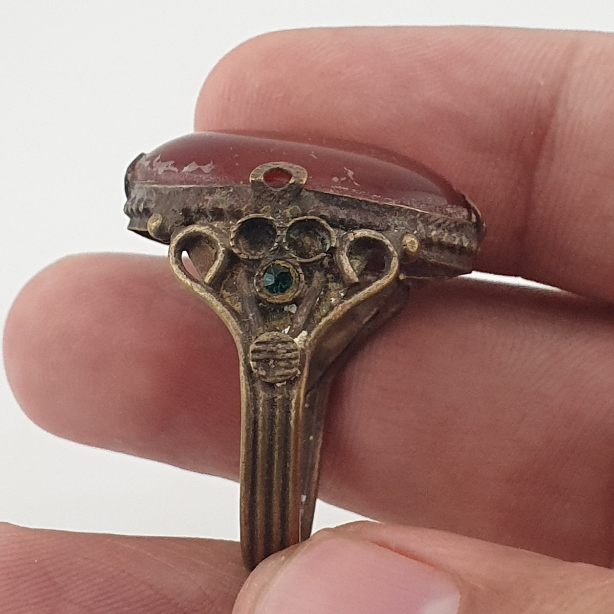 Amtique Handmade Brass & Agate Ring