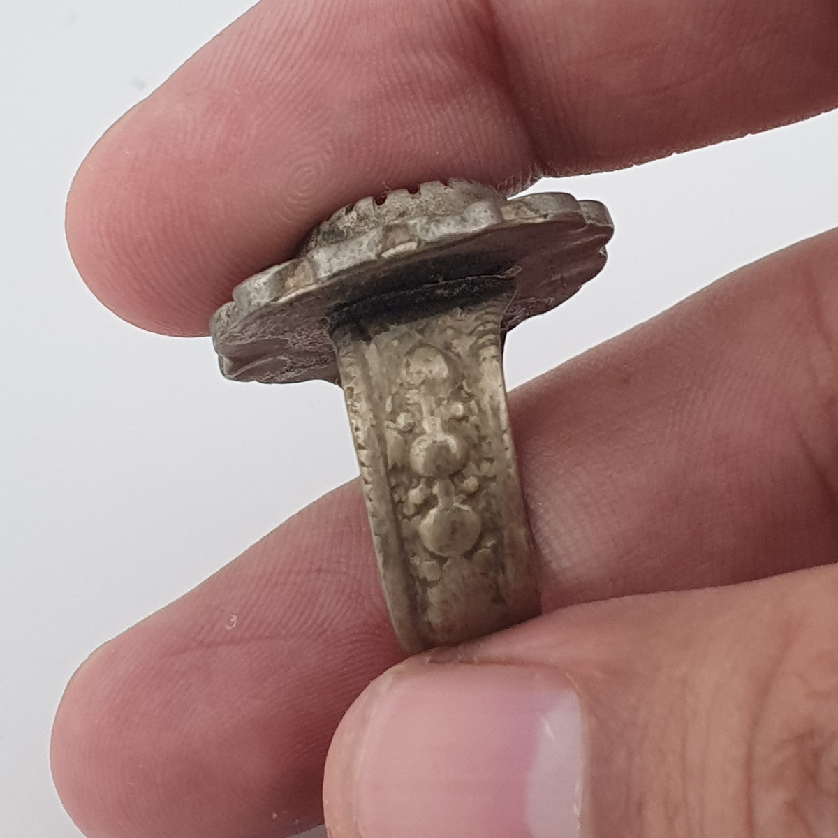 Ancient Floral Design Brass Ring with Cubic Zirconia