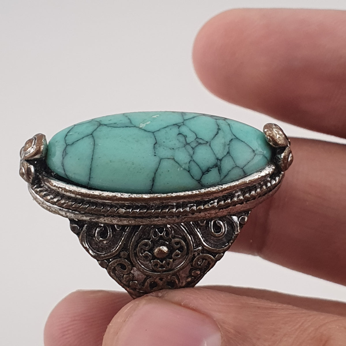Antique Style Lot of 5 Brass Rings with Turquoise Howlite Stones