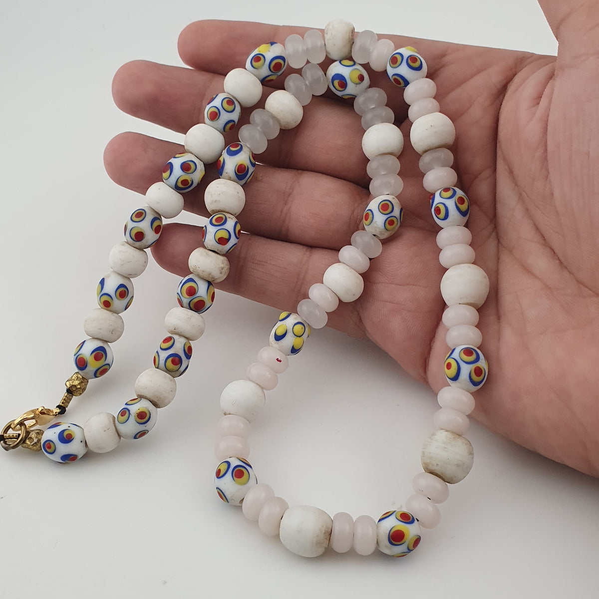 Vintage Venetian African Style Skunk Eyes &amp; Tire Shape White Glass Beads Necklace