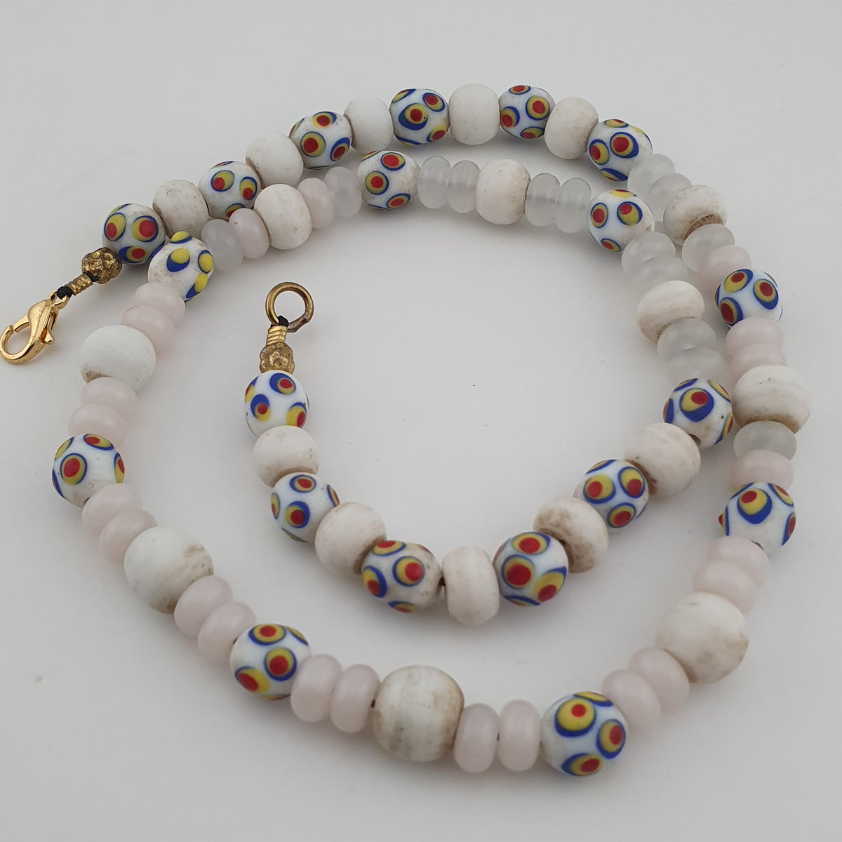 Vintage Venetian African Style Skunk Eyes &amp; Tire Shape White Glass Beads Necklace