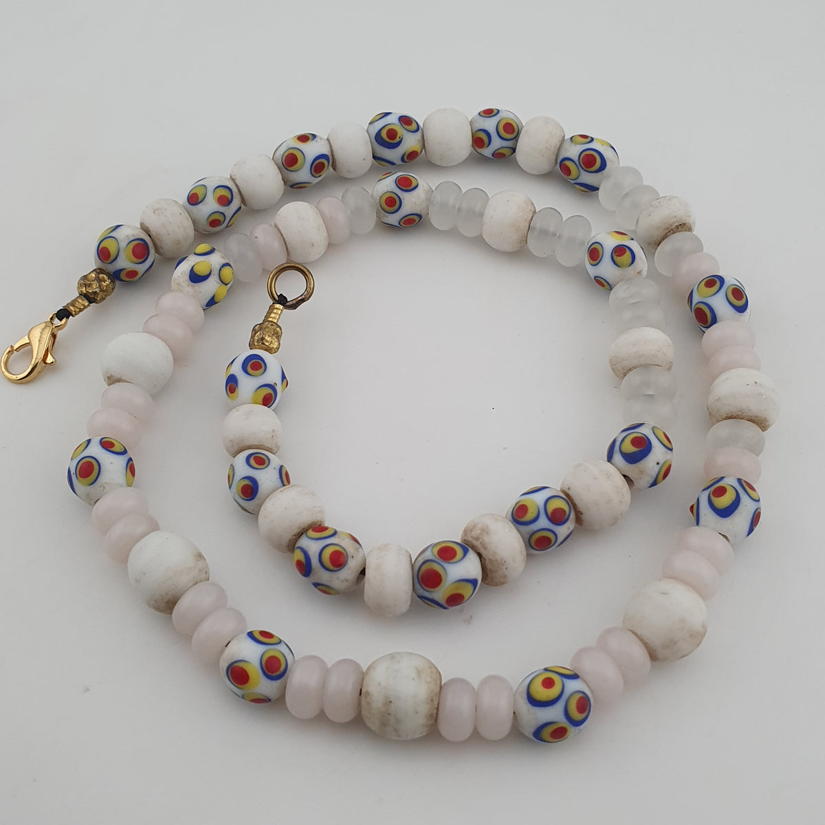 Vintage Venetian African Style Skunk Eyes &amp; Tire Shape White Glass Beads Necklace
