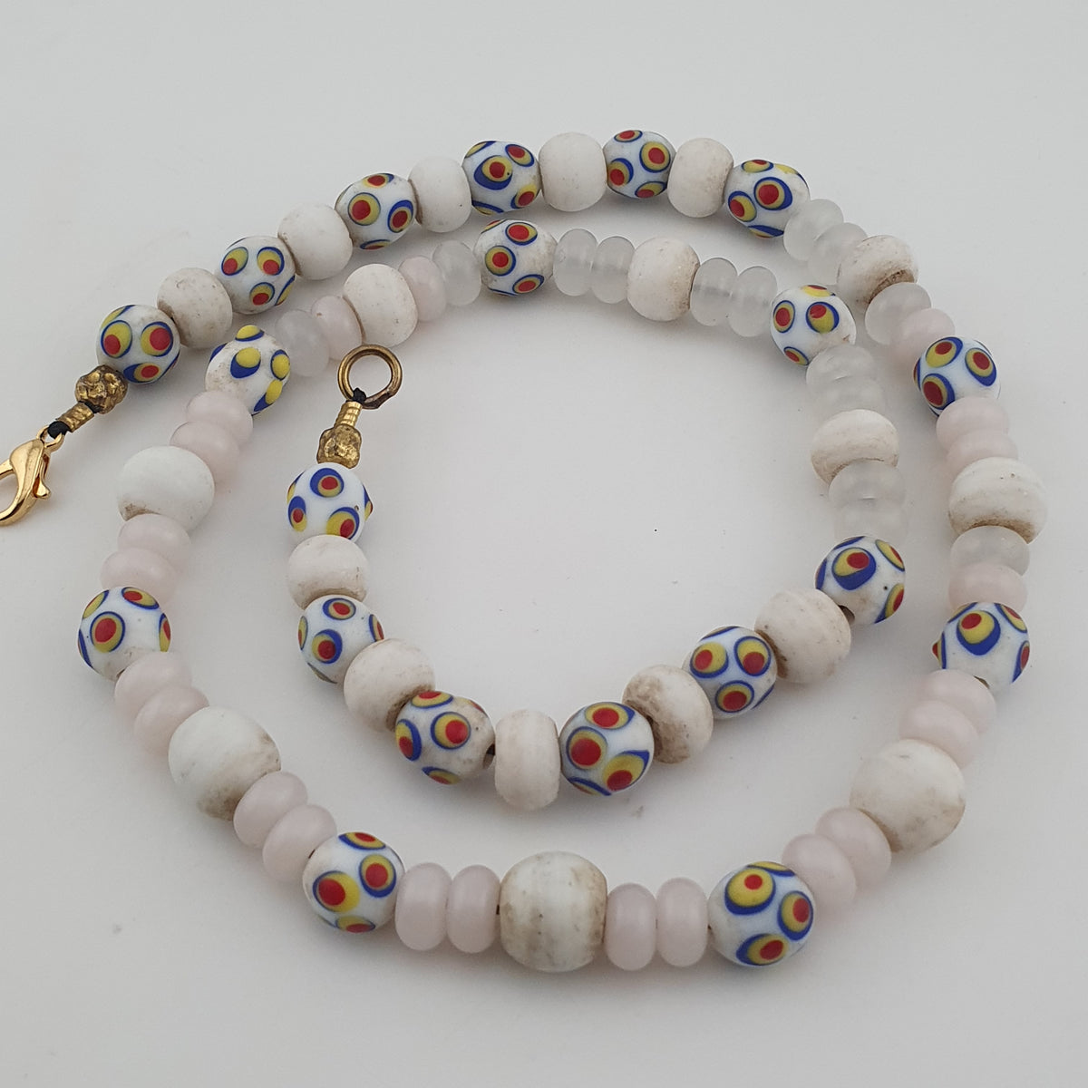 Vintage Venetian African Style Skunk Eyes &amp; Tire Shape White Glass Beads Necklace