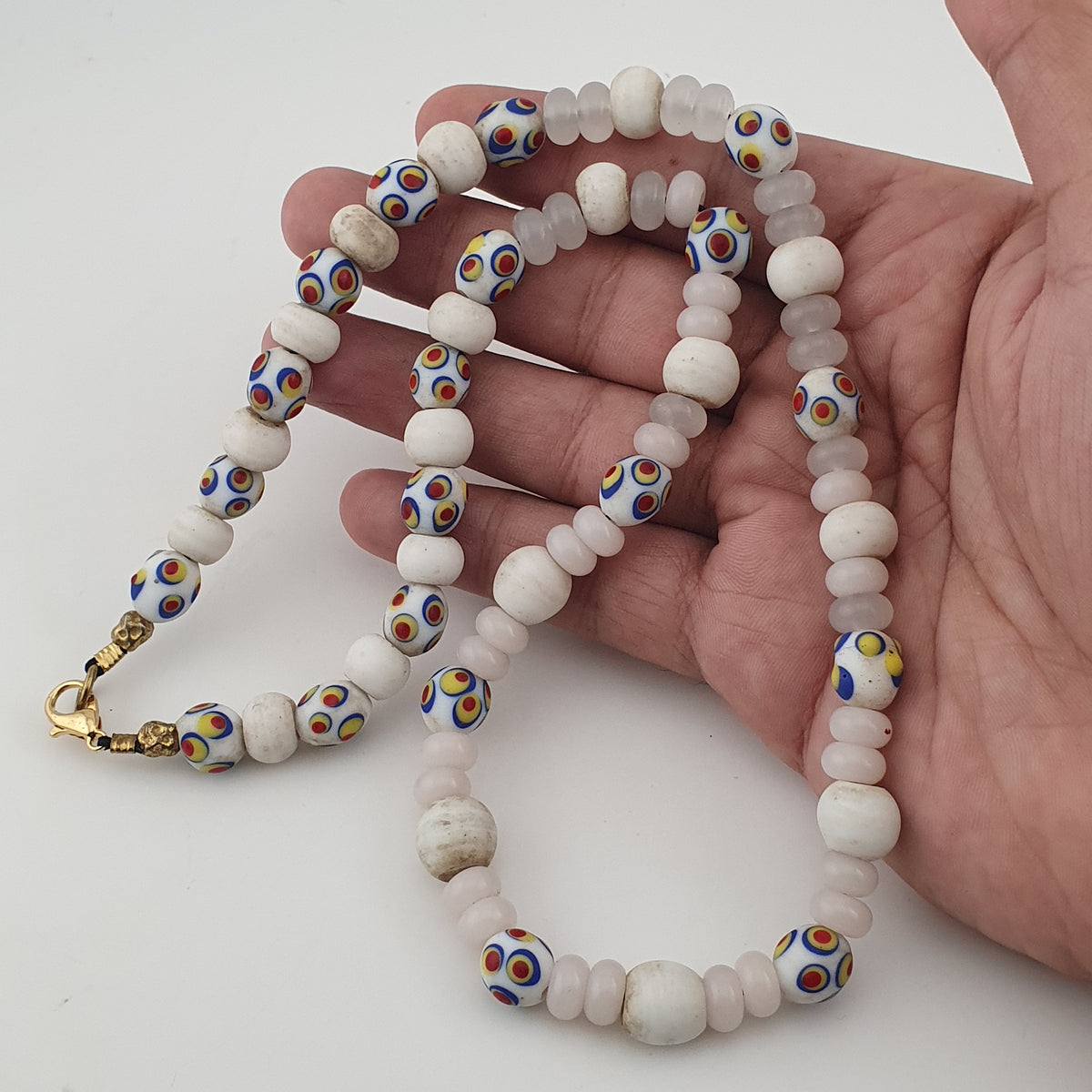 Vintage Venetian African Style Skunk Eyes &amp; Tire Shape White Glass Beads Necklace