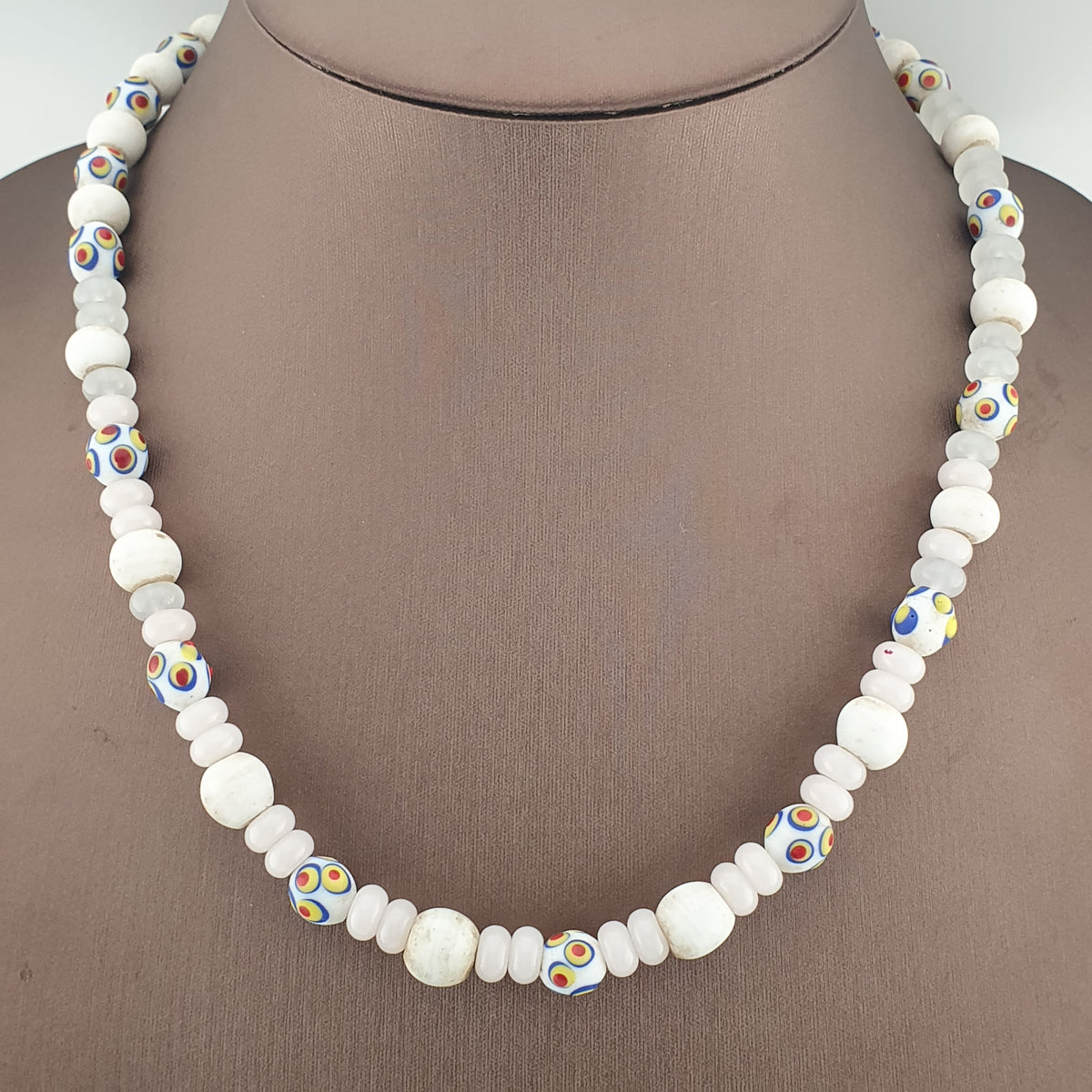 Vintage Venetian African Style Skunk Eyes &amp; Tire Shape White Glass Beads Necklace