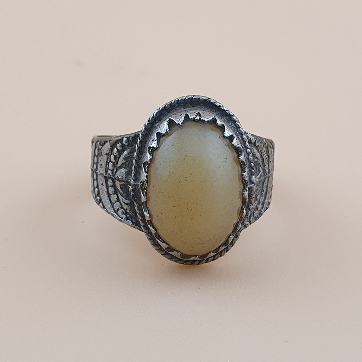 Antique Metal & Agate Ring Vintage Natural Stone Statement Jewelry