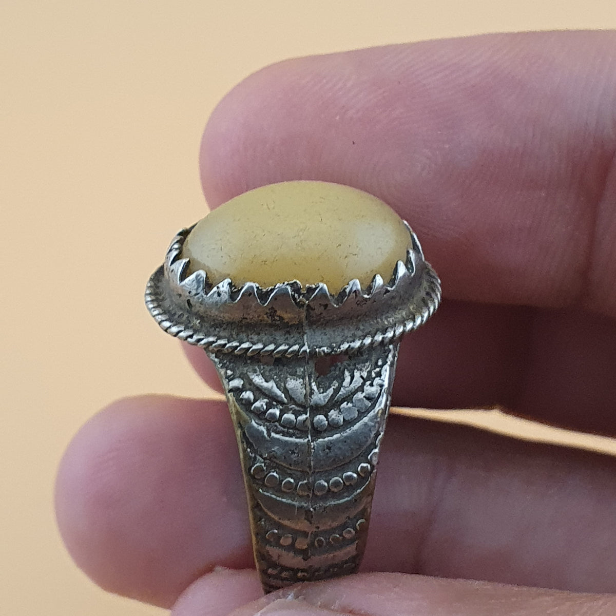 Antique Metal & Agate Ring Vintage Natural Stone Statement Jewelry