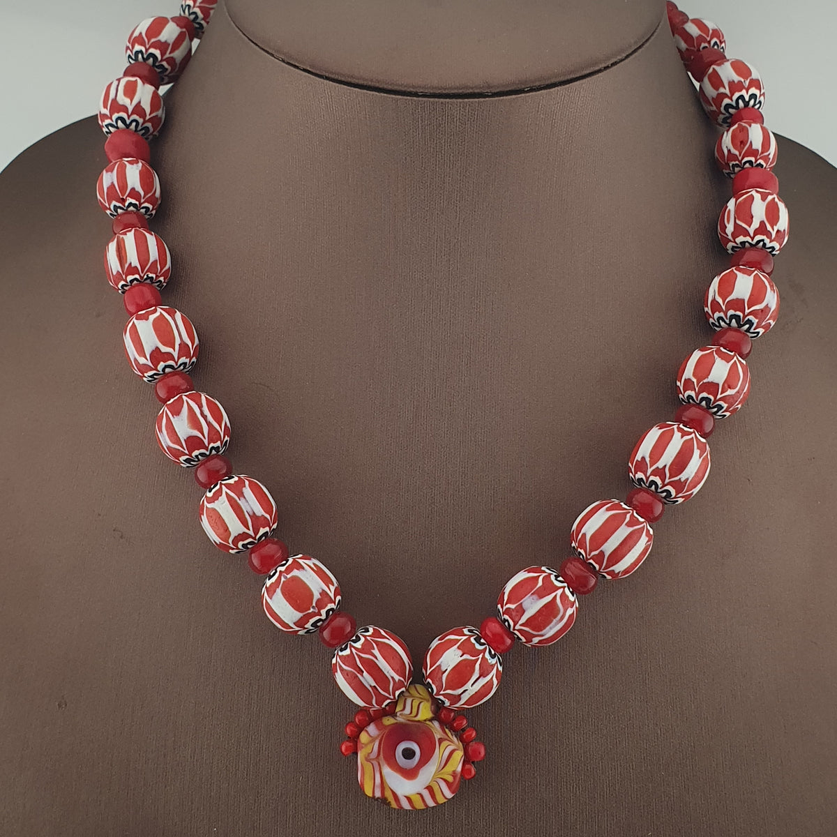 Vintage Venetian Style Chevron & Whiteheart with Eye Old Glass Pendant Necklace