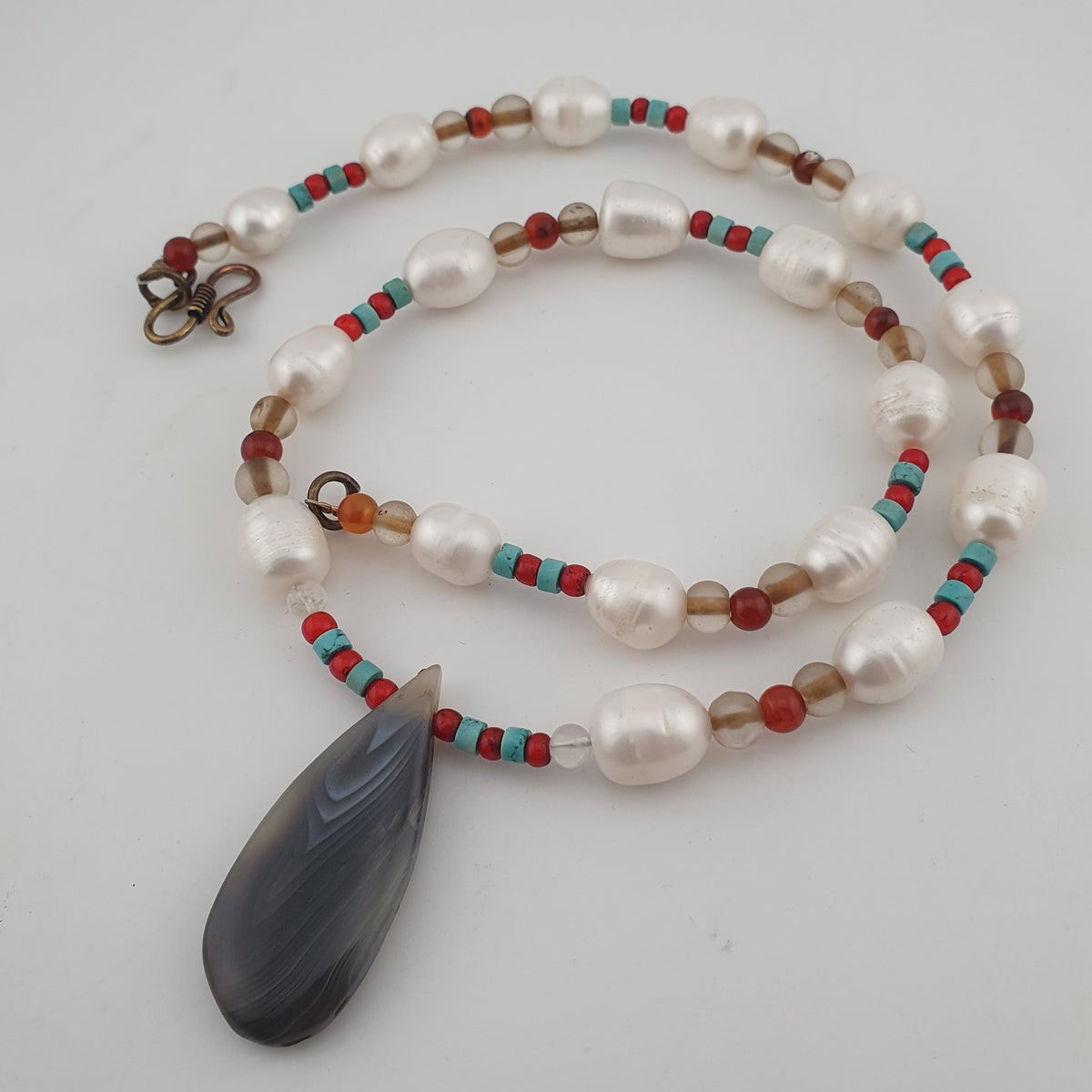 Vintage Freshwater Pearls & Carnelian Quartz Beads with Gray Natural Eye Agate Pendant Necklace