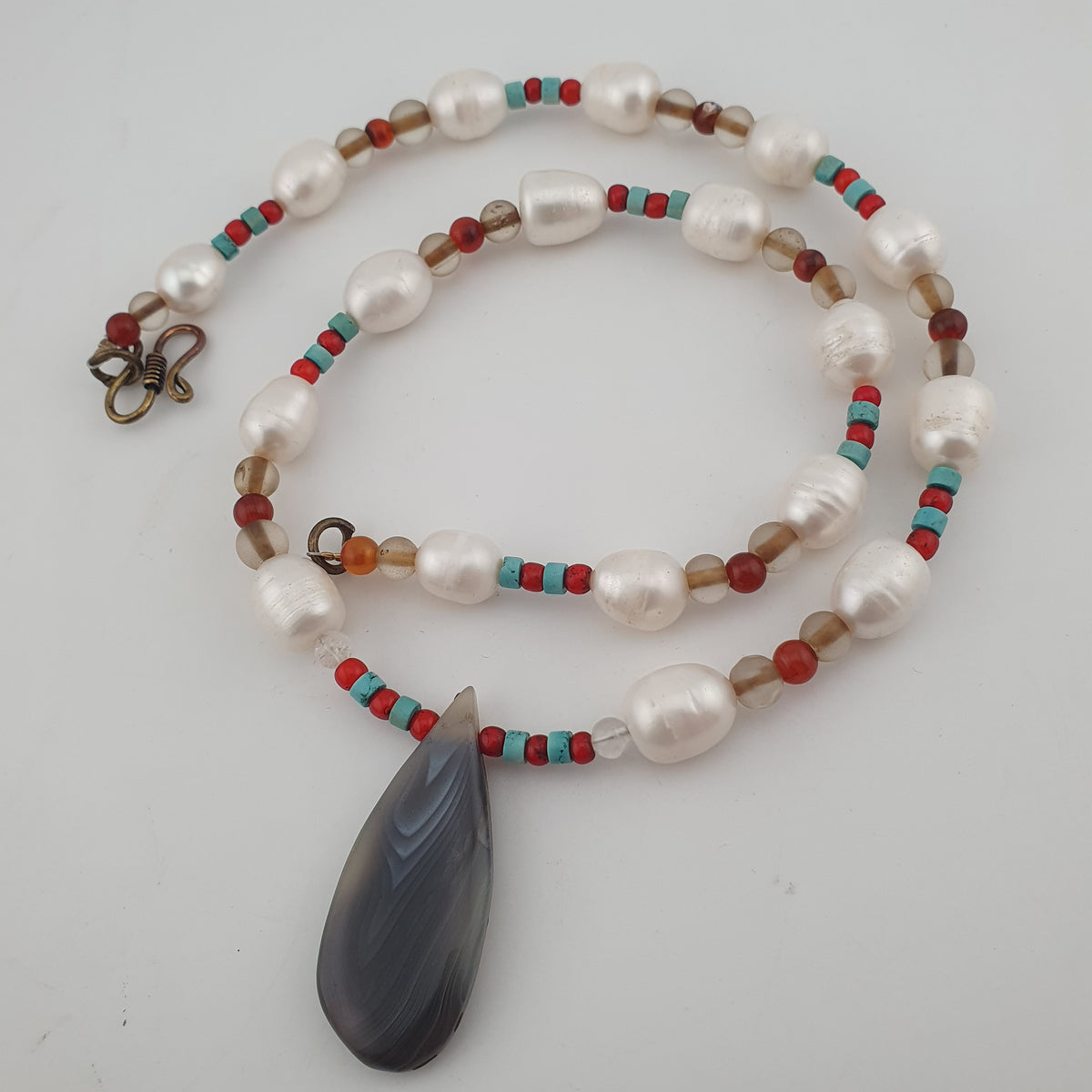 Vintage Freshwater Pearls & Carnelian Quartz Beads with Gray Natural Eye Agate Pendant Necklace