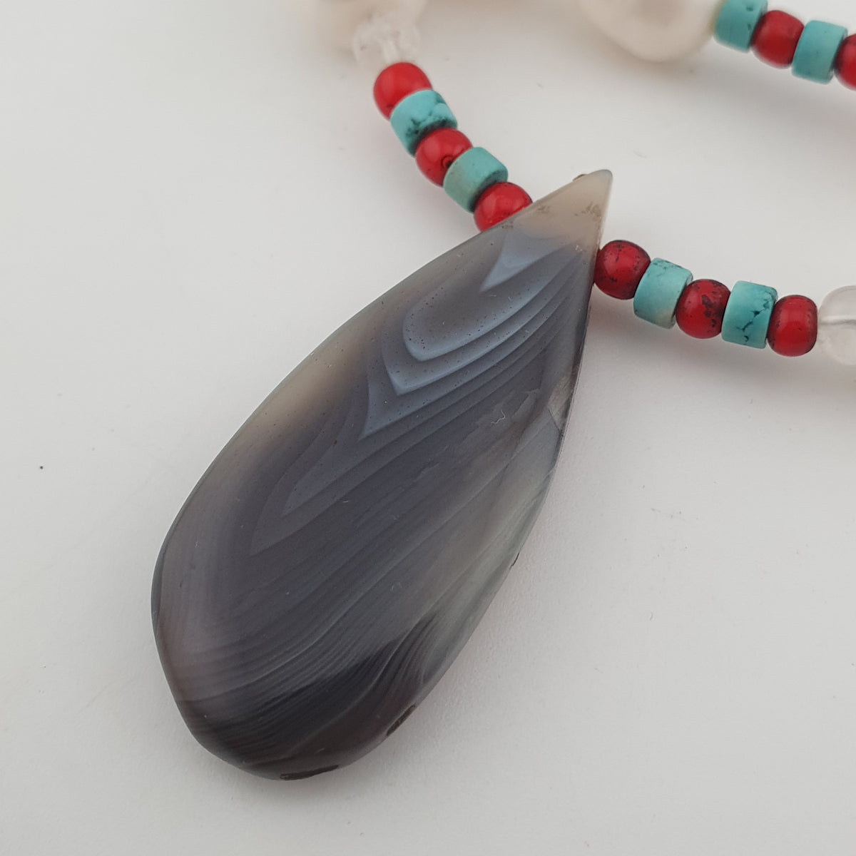 Vintage Freshwater Pearls & Carnelian Quartz Beads with Gray Natural Eye Agate Pendant Necklace