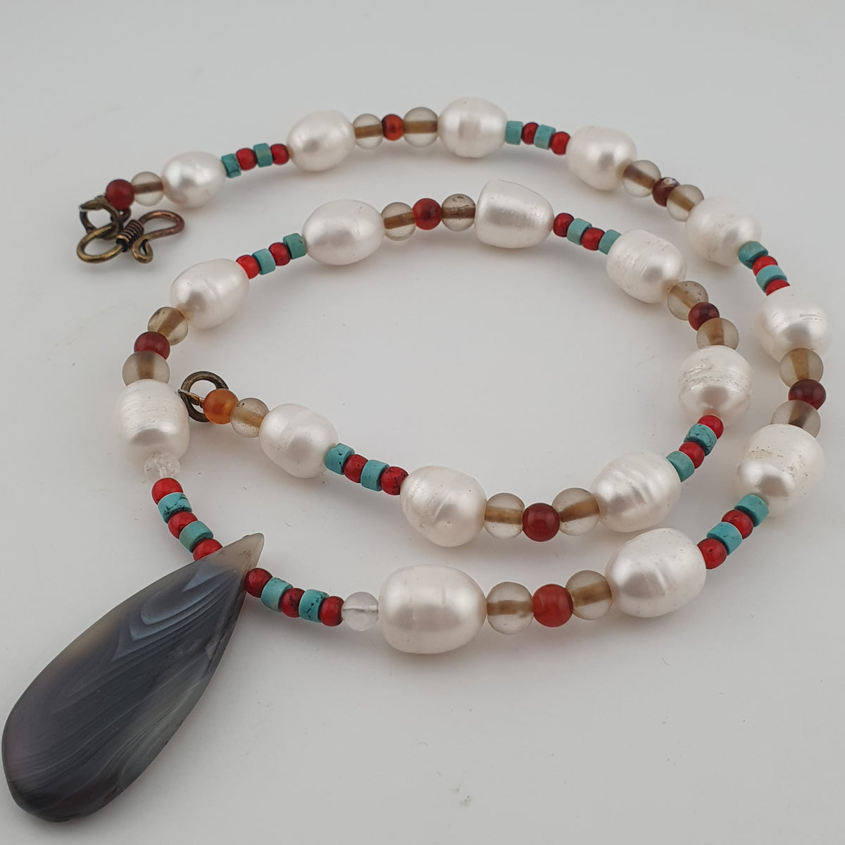 Vintage Freshwater Pearls & Carnelian Quartz Beads with Gray Natural Eye Agate Pendant Necklace