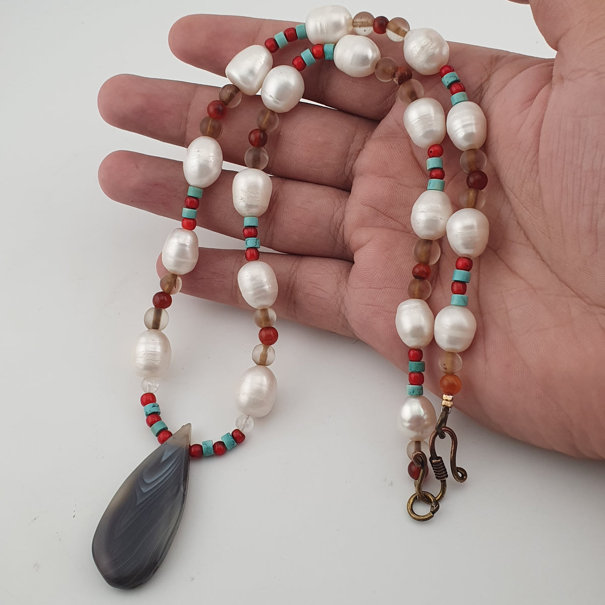 Vintage Freshwater Pearls & Carnelian Quartz Beads with Gray Natural Eye Agate Pendant Necklace