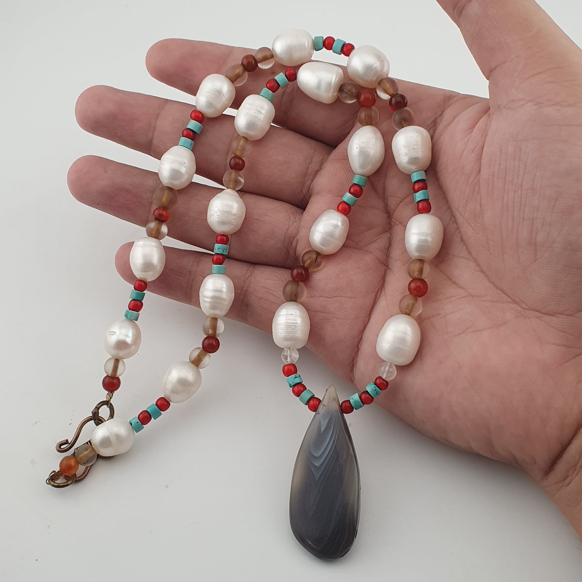 Vintage Freshwater Pearls & Carnelian Quartz Beads with Gray Natural Eye Agate Pendant Necklace