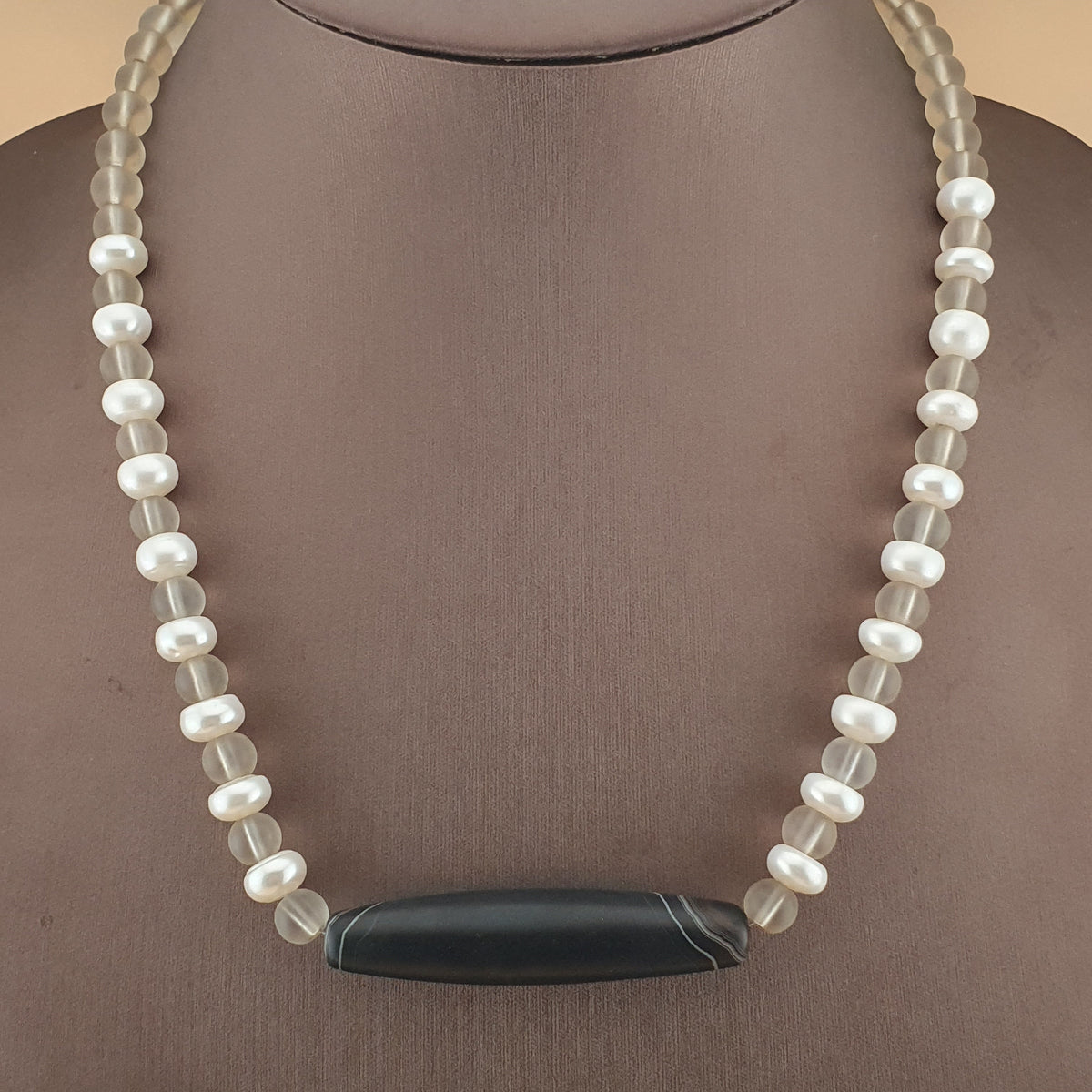 Vintage Himalayan Quartz & Authentic Pearls Necklace with Natural Eye Agate Pendant Necklace