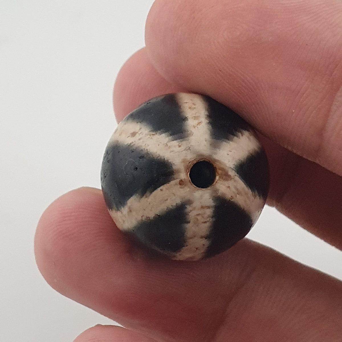 Vintage Himalayan Melon Desgin Agate Dzi Bead Amulet