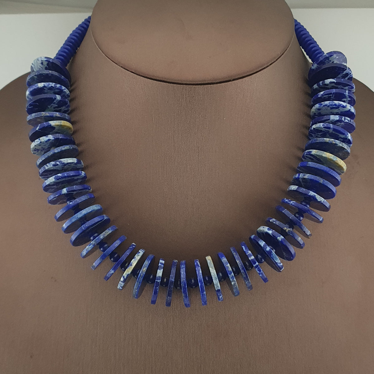 Vintage Disc Shape Lapis Lazuli Beads & Glass Beads Necklace